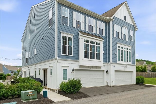 3023 Howell Dr, Bridgeville, PA 15017