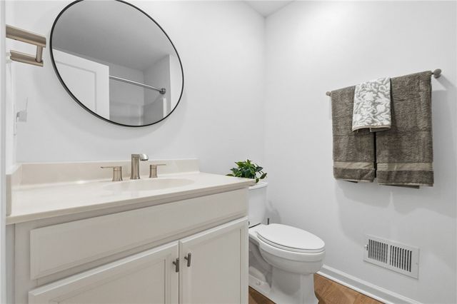 3023 Howell Dr, Bridgeville, PA 15017