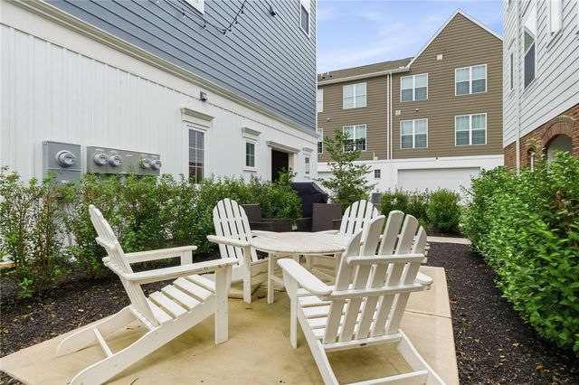 3023 Howell Dr, Bridgeville, PA 15017
