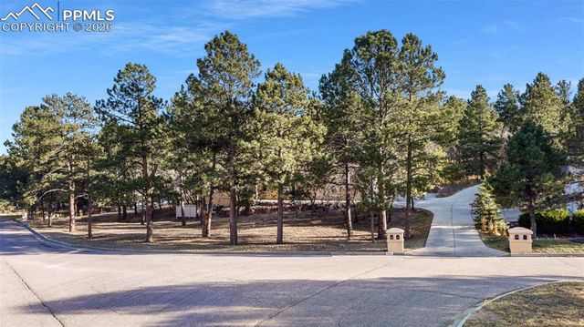 7405 Winding Oaks Drive, Colorado Springs, CO 80919