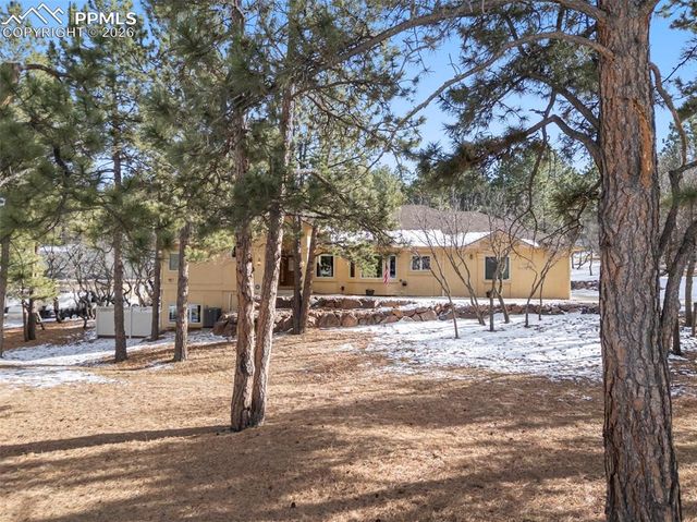 7405 Winding Oaks Drive, Colorado Springs, CO 80919