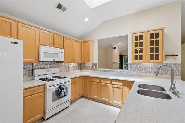 162 Cottage Club Drive, Locust Grove, GA 30248