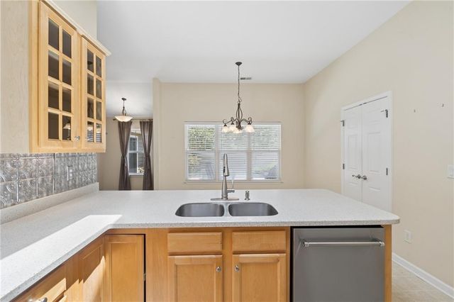 162 Cottage Club Drive, Locust Grove, GA 30248