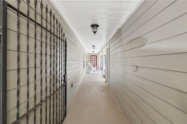162 Cottage Club Drive, Locust Grove, GA 30248