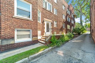 2707 Lancashire Road 18, Cleveland Heights, OH 44106