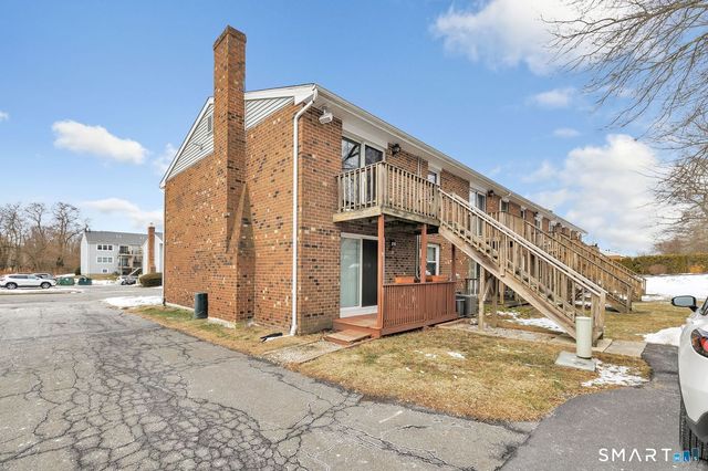 56 Carriage Path South 56, Milford, CT 06460