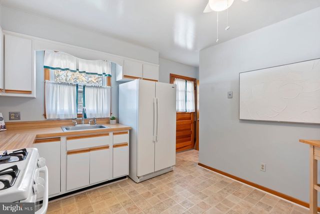 8301 OVERMONT RD, Baltimore, MD 21234