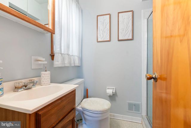 8301 OVERMONT RD, Baltimore, MD 21234