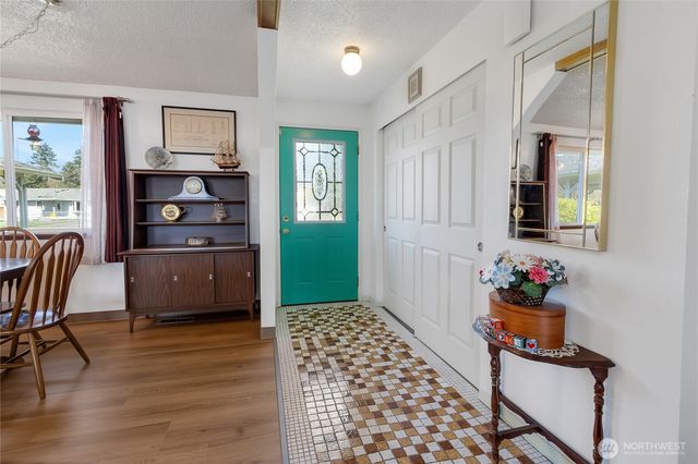 922 140th St E, Tacoma, WA 98445