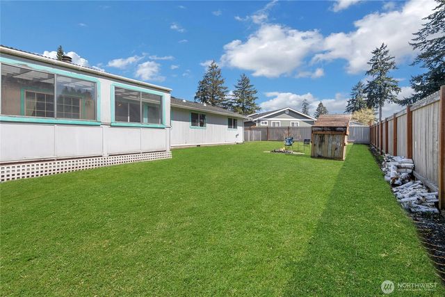 922 140th St E, Tacoma, WA 98445