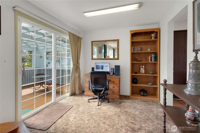 922 140th St E, Tacoma, WA 98445