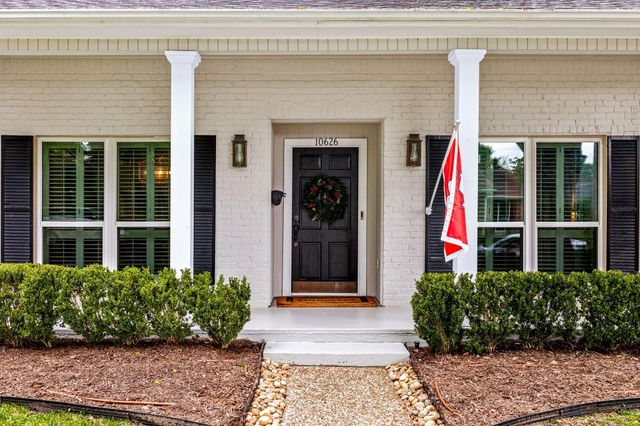 10626 Holly Springs Drive, Houston, TX 77042