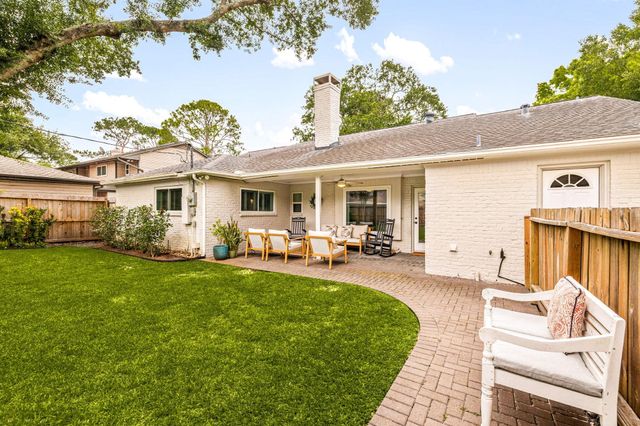 10626 Holly Springs Drive, Houston, TX 77042