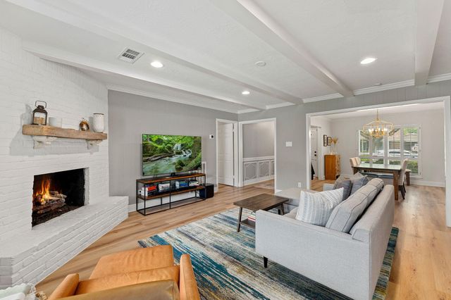 10626 Holly Springs Drive, Houston, TX 77042