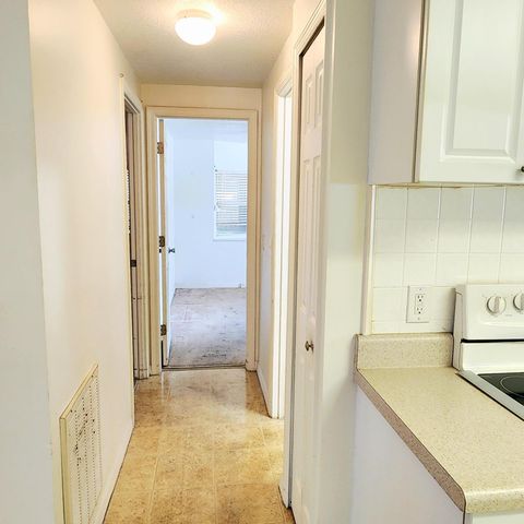 9 Margarita Lane, Port St. Lucie, Port St Lucie, FL 34952