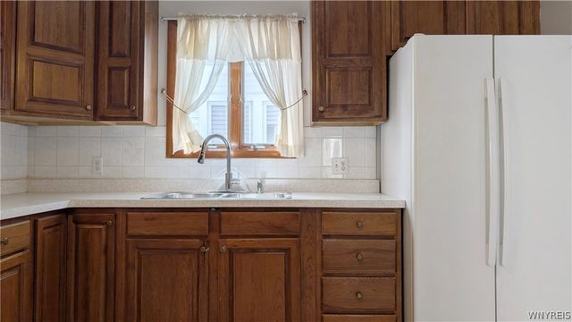 88 Commonwealth Avenue, Buffalo, NY 14216
