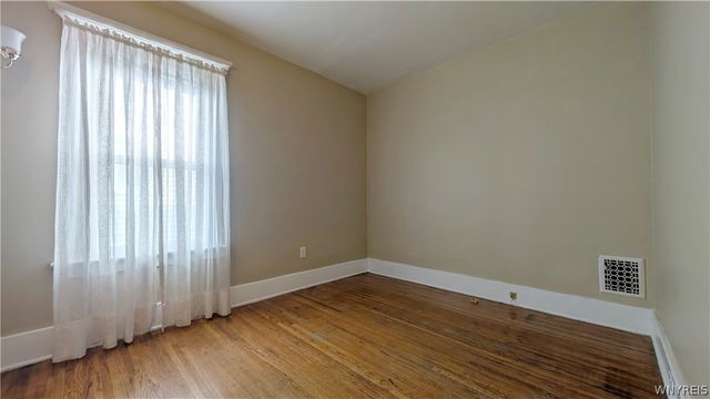 88 Commonwealth Avenue, Buffalo, NY 14216