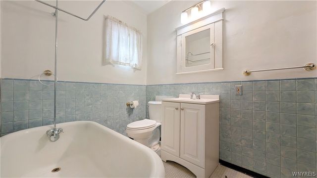 88 Commonwealth Avenue, Buffalo, NY 14216