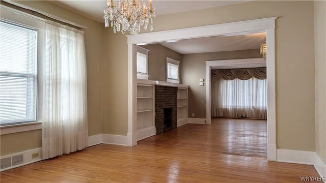 88 Commonwealth Avenue, Buffalo, NY 14216