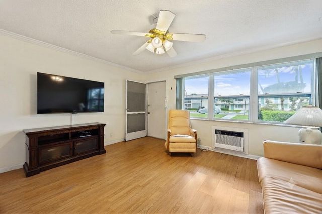 200 Horizons W 106, Boynton Beach, FL 33435