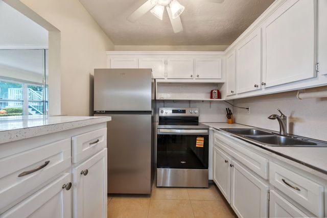 200 Horizons W 106, Boynton Beach, FL 33435
