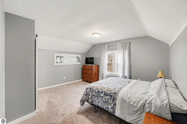 720 Wright Avenue, Alma, MI 48801