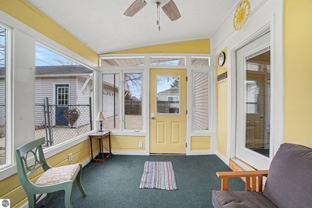 720 Wright Avenue, Alma, MI 48801