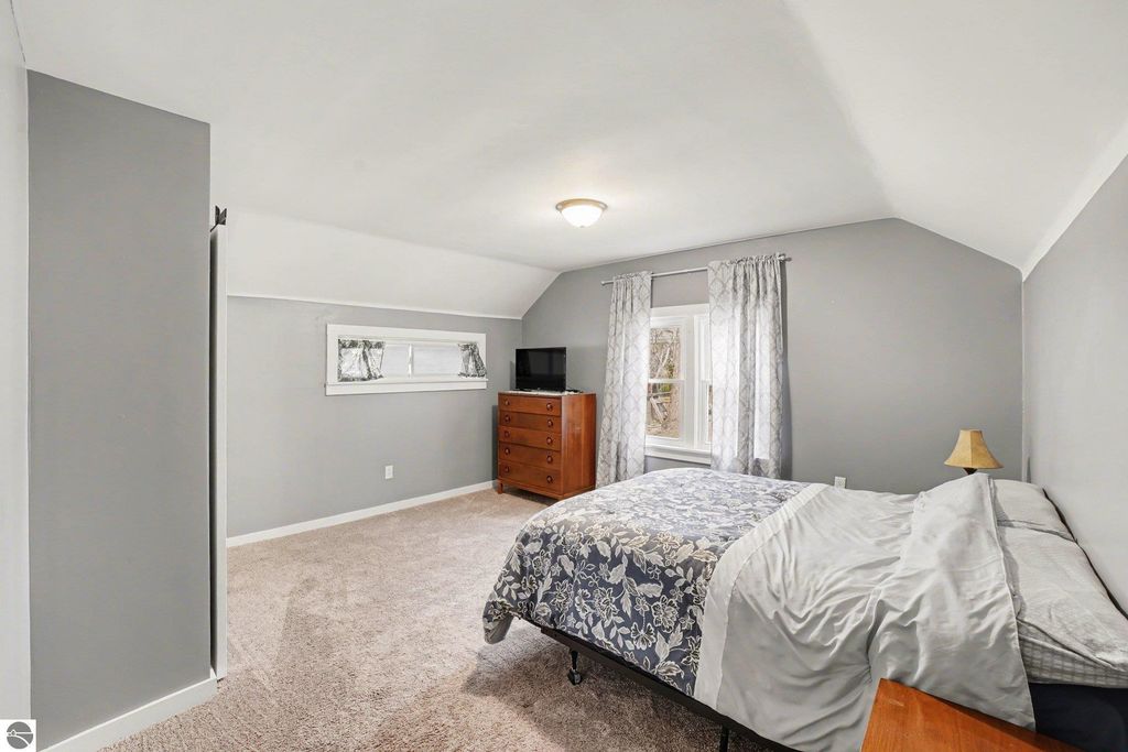 Image 12 of property listing at 720 Wright Avenue, Alma, MI 48801