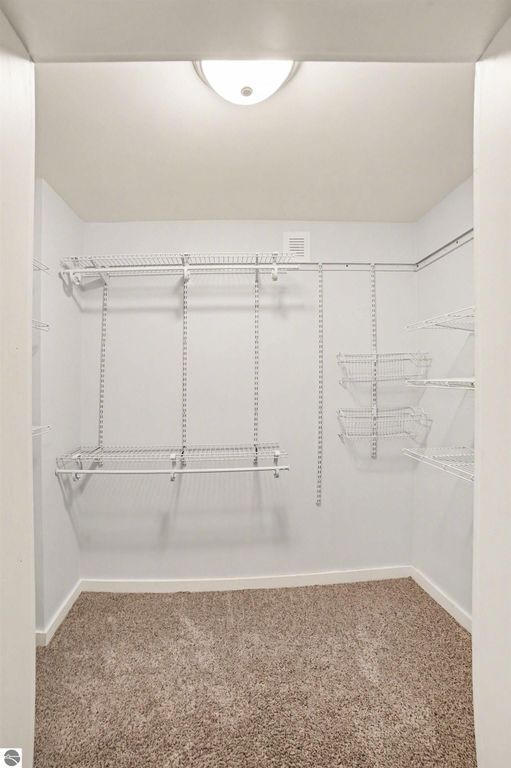 Image 16 of property listing at 720 Wright Avenue, Alma, MI 48801