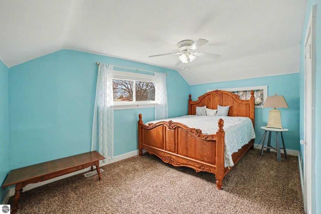 Image 17 of property listing at 720 Wright Avenue, Alma, MI 48801