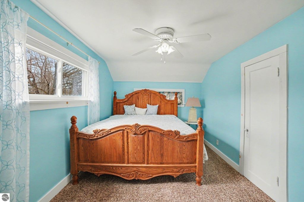 Image 18 of property listing at 720 Wright Avenue, Alma, MI 48801