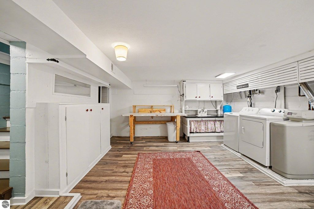 Image 25 of property listing at 720 Wright Avenue, Alma, MI 48801