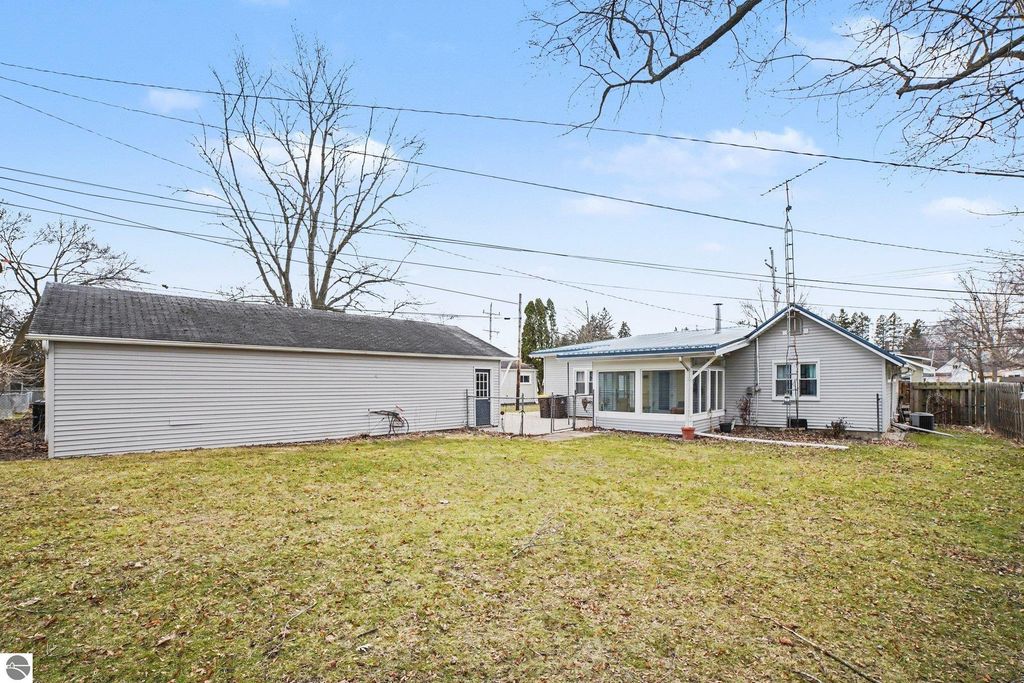 Image 30 of property listing at 720 Wright Avenue, Alma, MI 48801