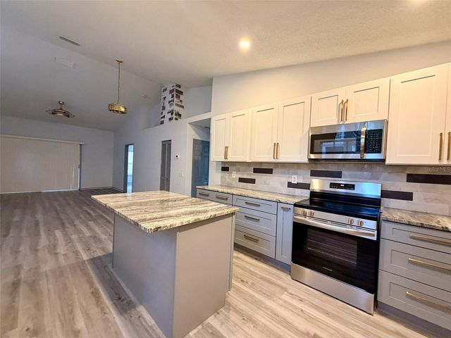 2416 HOUNDS TRAIL, Palm Harbor, FL 34683