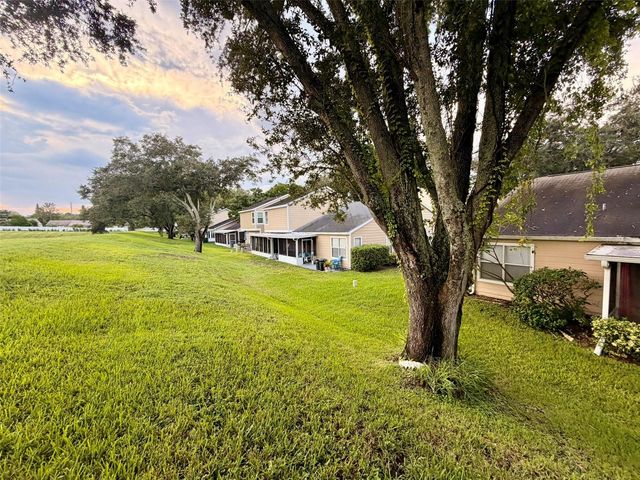 2416 HOUNDS TRAIL, Palm Harbor, FL 34683