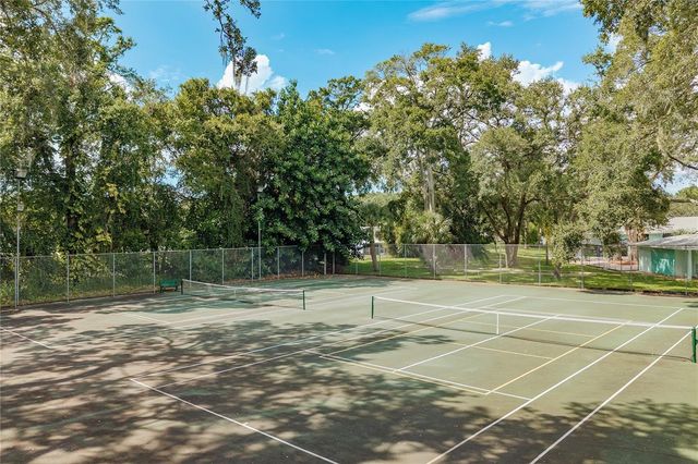 2416 HOUNDS TRAIL, Palm Harbor, FL 34683