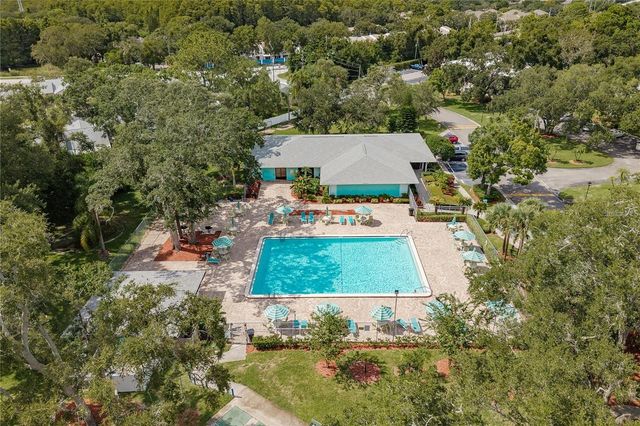 2416 HOUNDS TRAIL, Palm Harbor, FL 34683