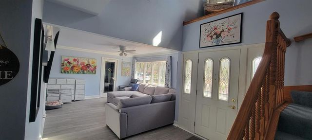 10953 Westview Lane, Mequon, WI 53092