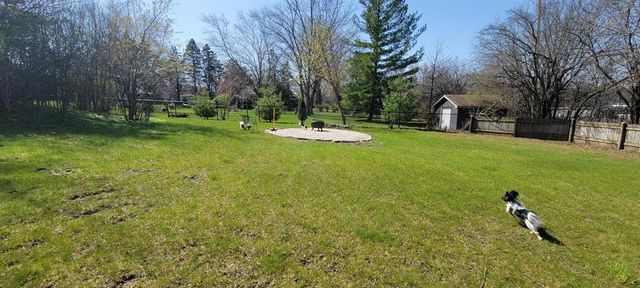 10953 Westview Lane, Mequon, WI 53092