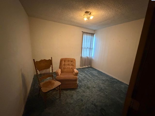 1826 W 10th Ave, Kennewick, WA 99336