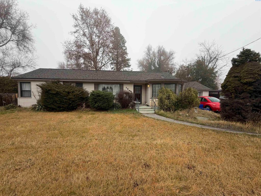 1826 W 10th Ave, Kennewick, WA 99336
