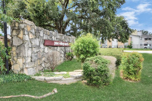 12459 W Village Drive B, Houston, TX 77039