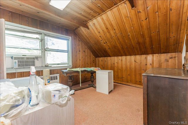 60 Meadow Lane, Lawrence, NY 11559
