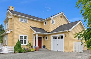 1747 Parade Grounds Avenue NE, Bainbridge Island, WA 98110