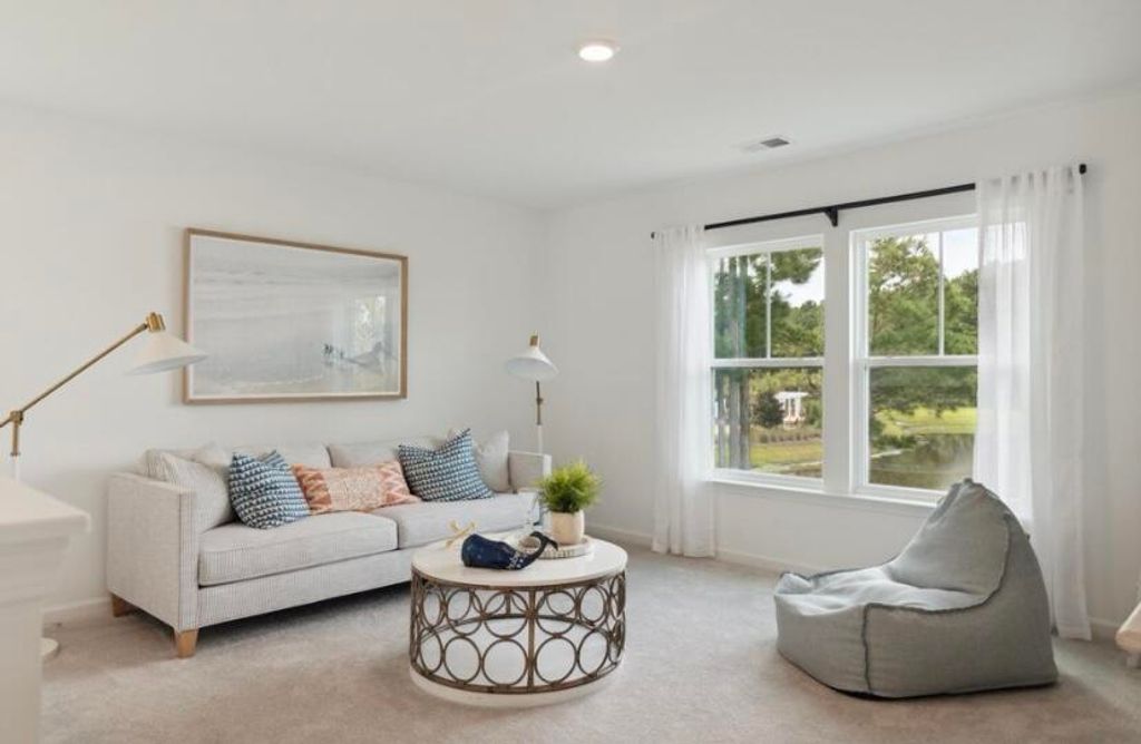 Image 18 of property listing at 1040 Lettered Olive Way, Summerville, SC 29485
