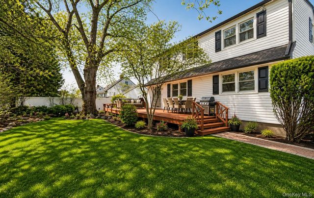 436 15th Street, West Babylon, NY 11704