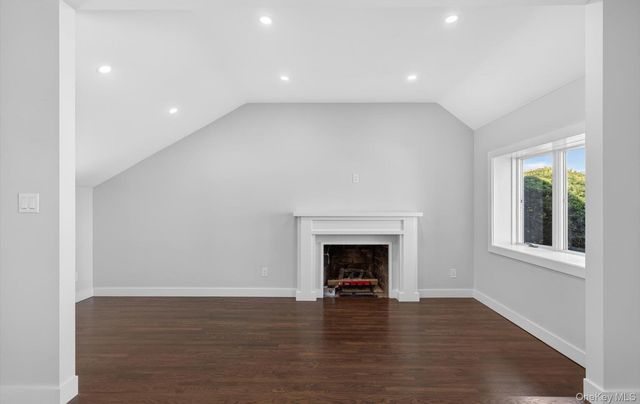 436 15th Street, West Babylon, NY 11704