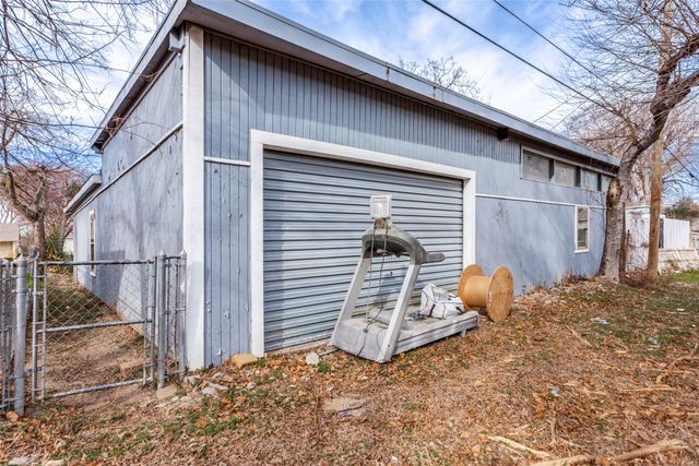 2625 Frazier Avenue, Fort Worth, TX 76110