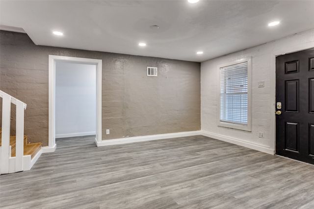 2625 Frazier Avenue, Fort Worth, TX 76110