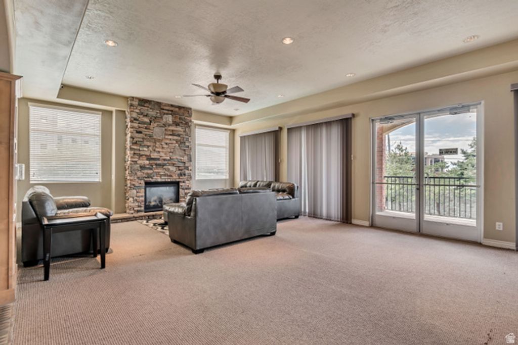 Image 26 of property listing at 170 ALBION VILLAGE WAY #201, Sandy, UT 84070